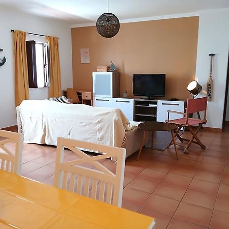 Casa Barca Do Sol Apartment Вила Нова де Милфонтеш Екстериор снимка